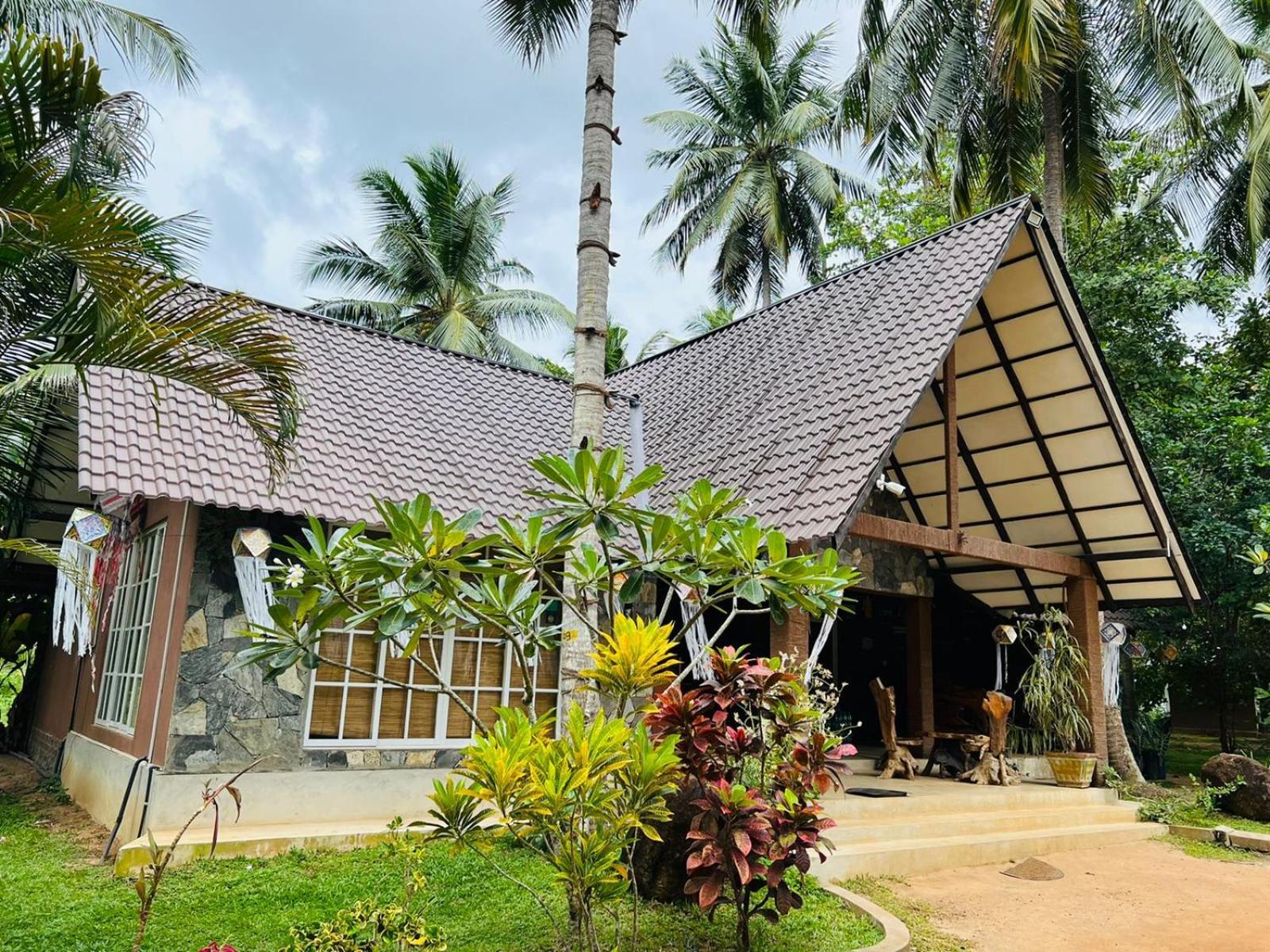 Coco Village Hotel ชิลอว์ ภายนอก รูปภาพ